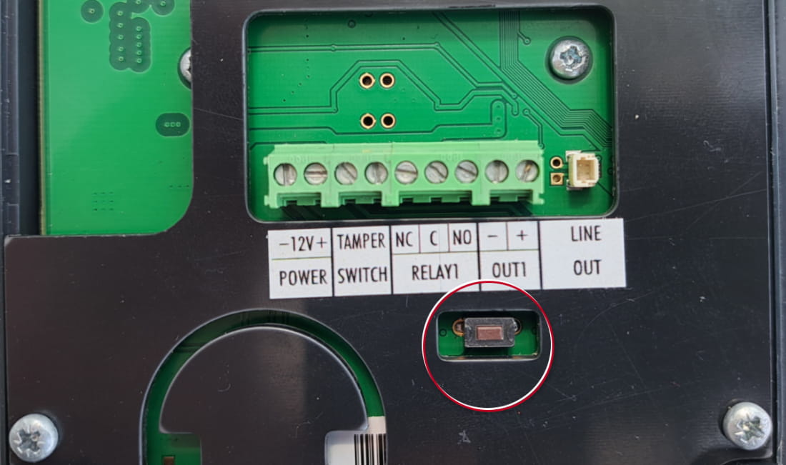 2N IP Uni - Reset button